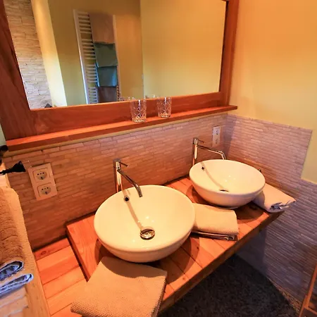 Apartment Albatros In Oberdellach *